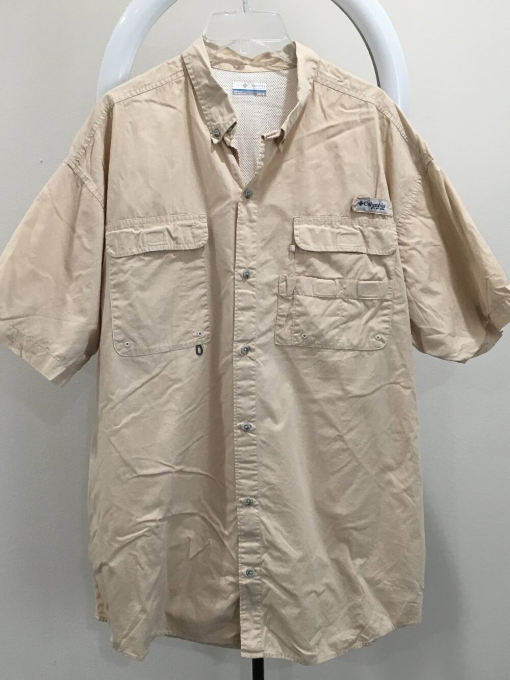 COLUMBIA Beige PFG Performance Fishing Gear Vented Slits Logo Button Shirt